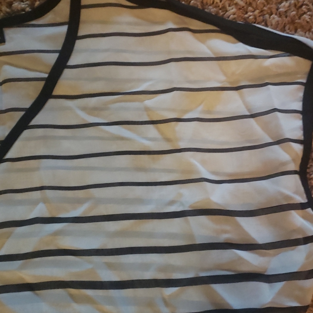 Shirt - Picture 3 of 5